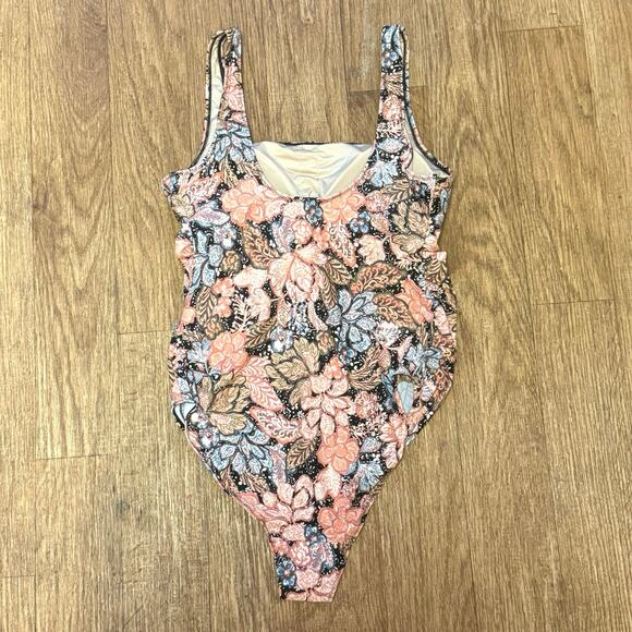 A Pea in the Pod Maternity Floral One-Piece Square Neckline Swimsuit Size Medium - Picture 7 of 12